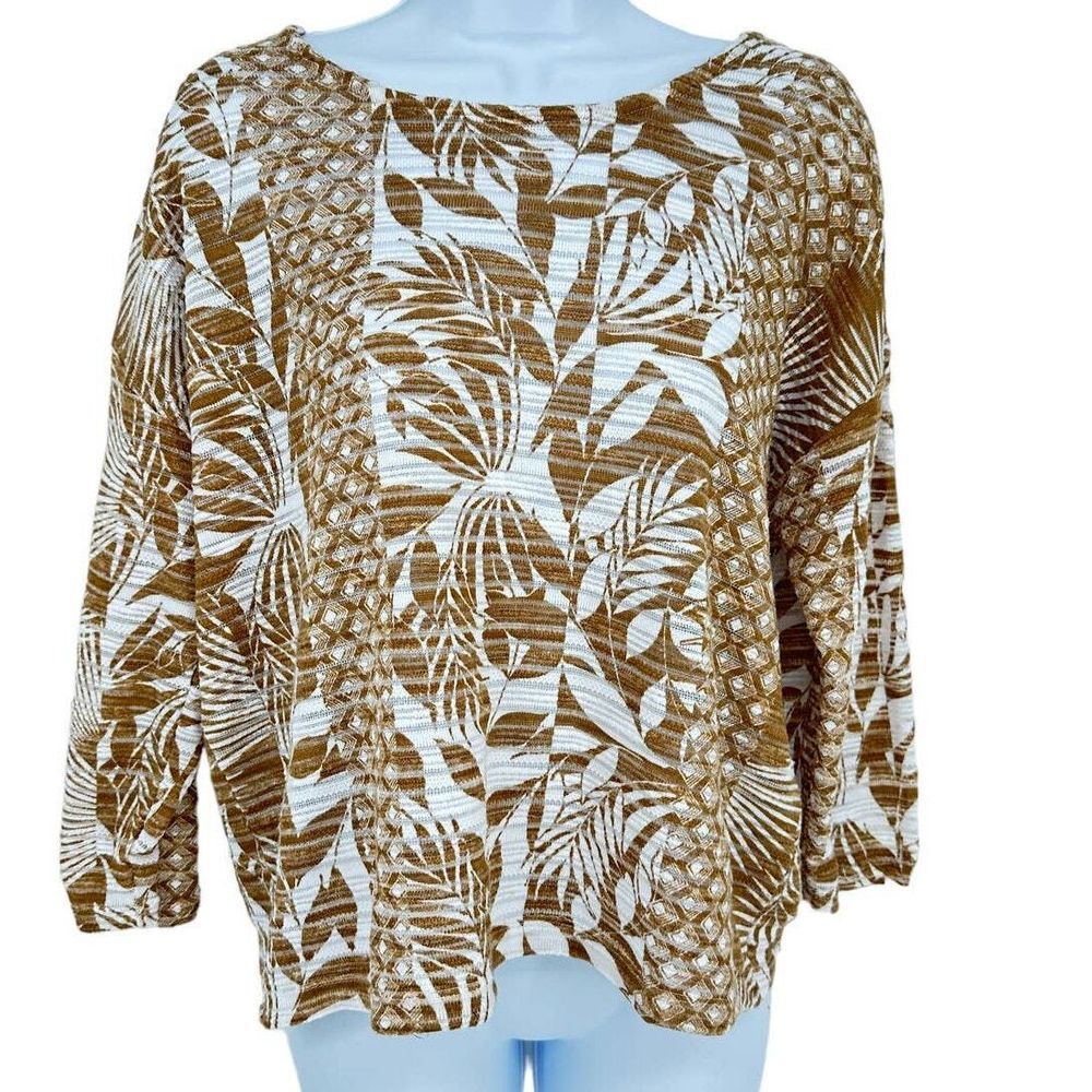 Chico's SZ‎ 1/M/8 Women's Floral Pattern Textured Brown, White Round Neck Top